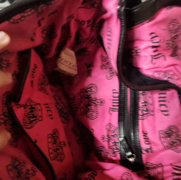 Juicy Couture Black Crossbody Bag with Gold Embroidery - Picture 4 of 6